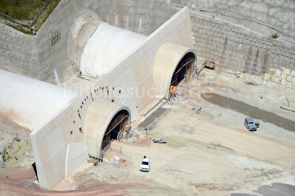 Jena aus der Vogelperspektive: Baustelle der Autobahnverlegung Europastrasse E40 A4 bei Jena in Thüringen