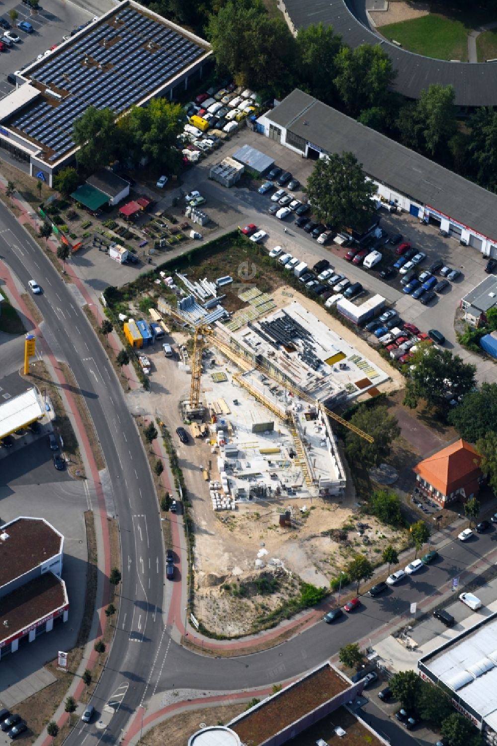 Luftbild Teltow - Baustelle am Autohandels- Gebäude des Autohauses Oderstraße - Saganer Straße in Teltow im Bundesland Brandenburg, Deutschland