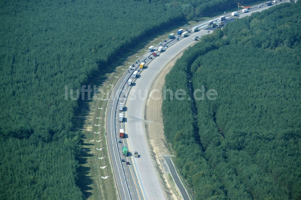 Heidesee aus der Vogelperspektive: Baustelle BAB A12 E30 in Heidesee im Bundesland Brandenburg