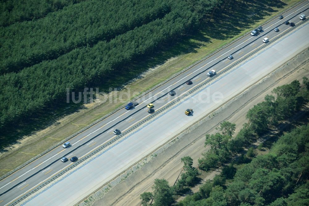 Heidesee aus der Vogelperspektive: Baustelle BAB A12 E30 in Heidesee im Bundesland Brandenburg