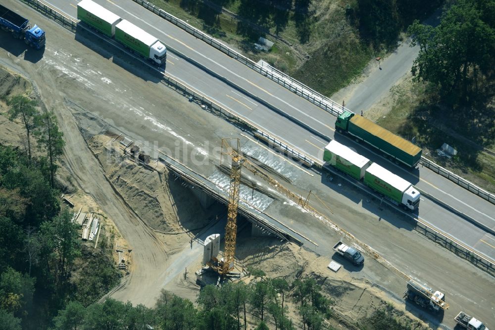 Spreenhagen aus der Vogelperspektive: Baustelle BAB A12 E30 in Spreenhagen im Bundesland Brandenburg