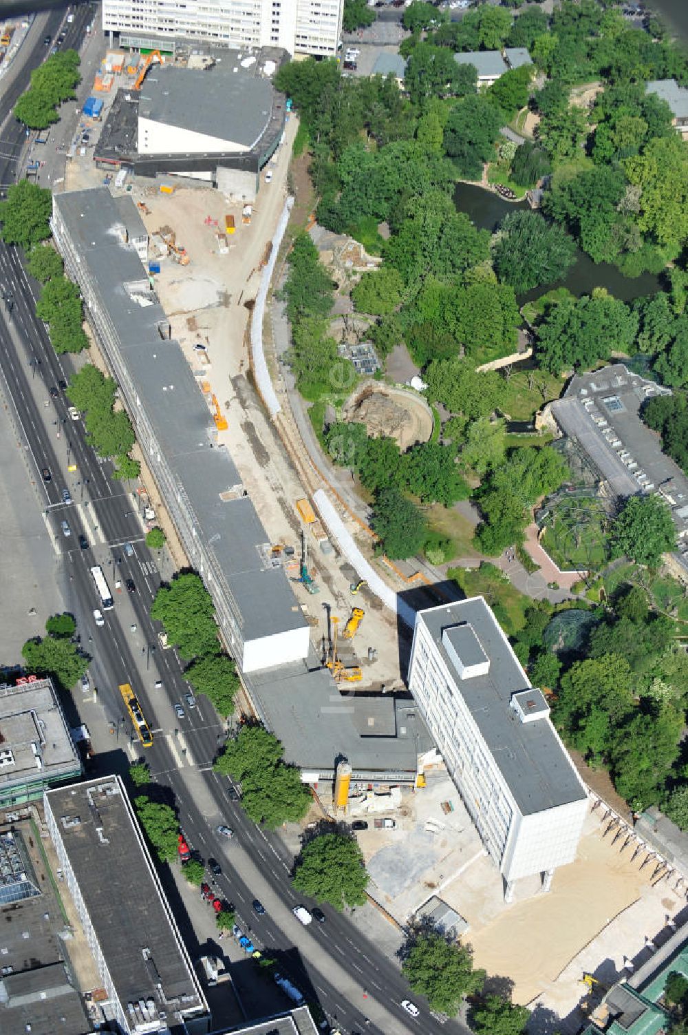 Berlin aus der Vogelperspektive: Baustelle des Bauensemble Zoobogen in Berlin Charlottenburg