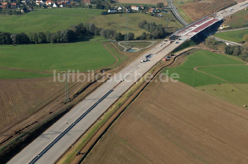 Luftaufnahme Großenlupnitz - Baustelle Böbertalbrücke bei Großenlupnitz