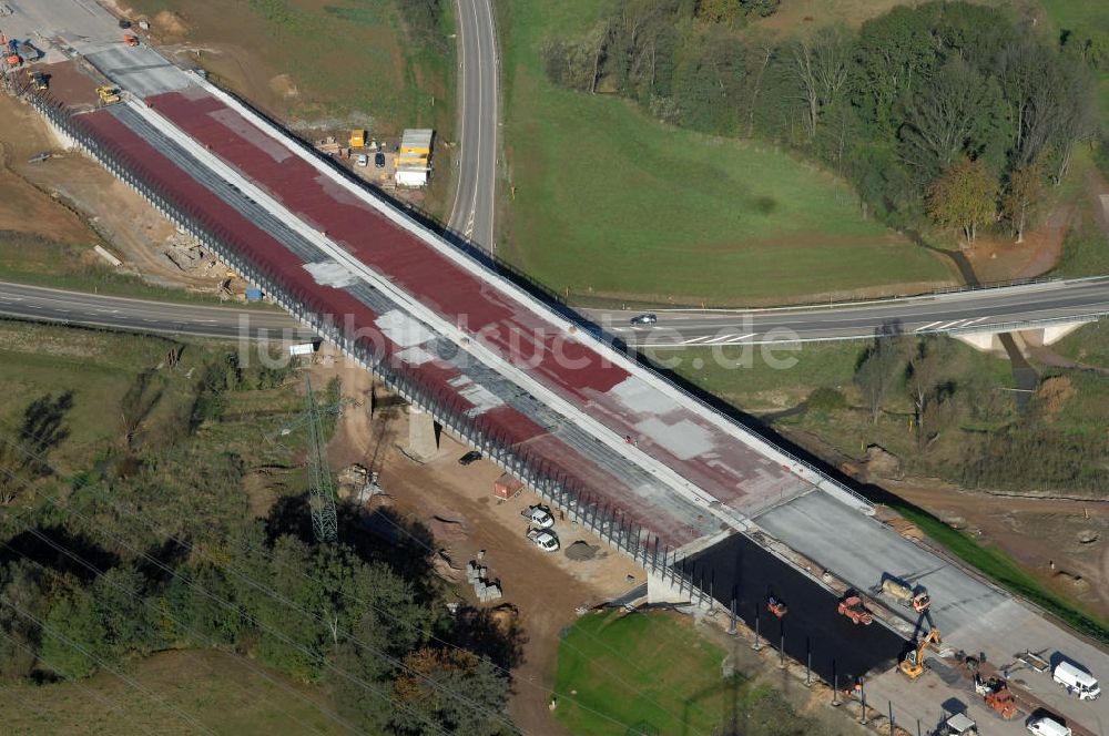 Luftaufnahme Großenlupnitz - Baustelle Böbertalbrücke bei Großenlupnitz