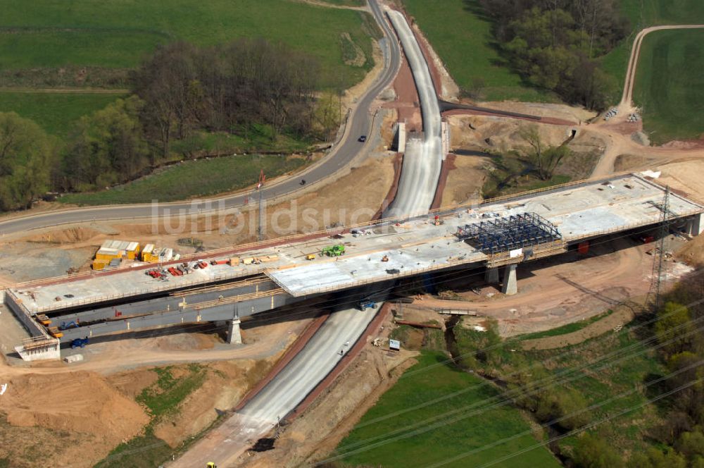 Luftbild Großenlupnitz - Baustelle Böbertalbrücke der A4 bei Großenlupnitz