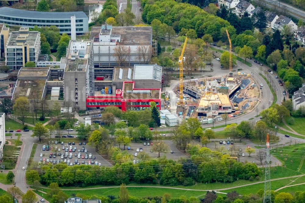 Düsseldorf aus der Vogelperspektive: Baustelle im Bereich des Gebäudekomplexes 22 am Campus- Gelände der Heinrich-Heine-Universität in Düsseldorf im Bundesland Nordrhein-Westfalen