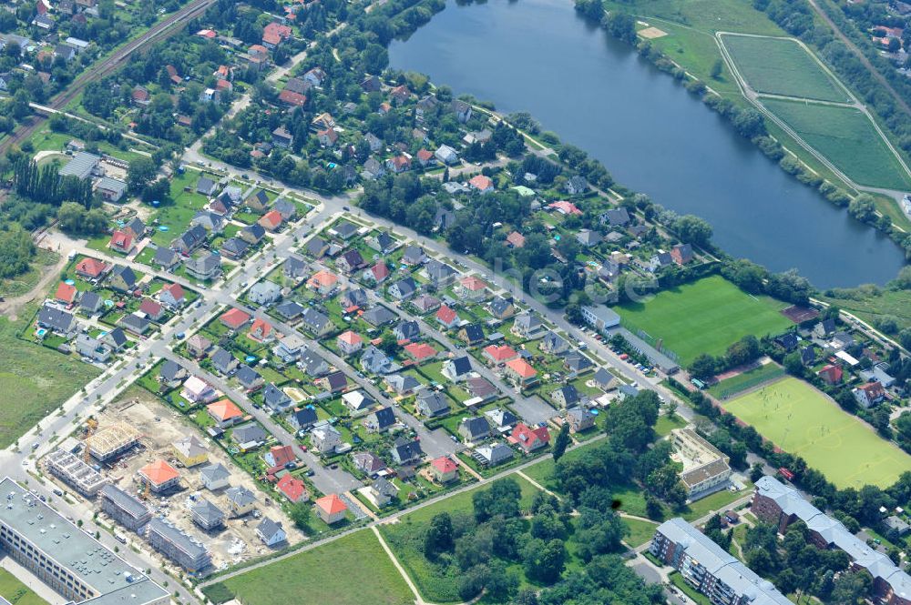 Berlin Biesdorf aus der Vogelperspektive: Baustelle Berlin-Biesdorf: Haltoner Straße