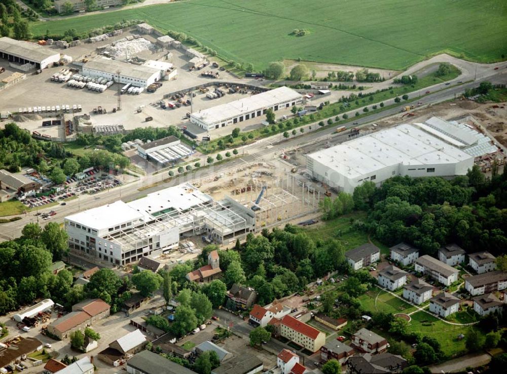 Luftbild Berlin - Mahlsdorf - Baustelle an der B1 in Berlin - Mahlsdorf zur Errichtung eines Baumarktes und versch. Gewerbeeinheiten.