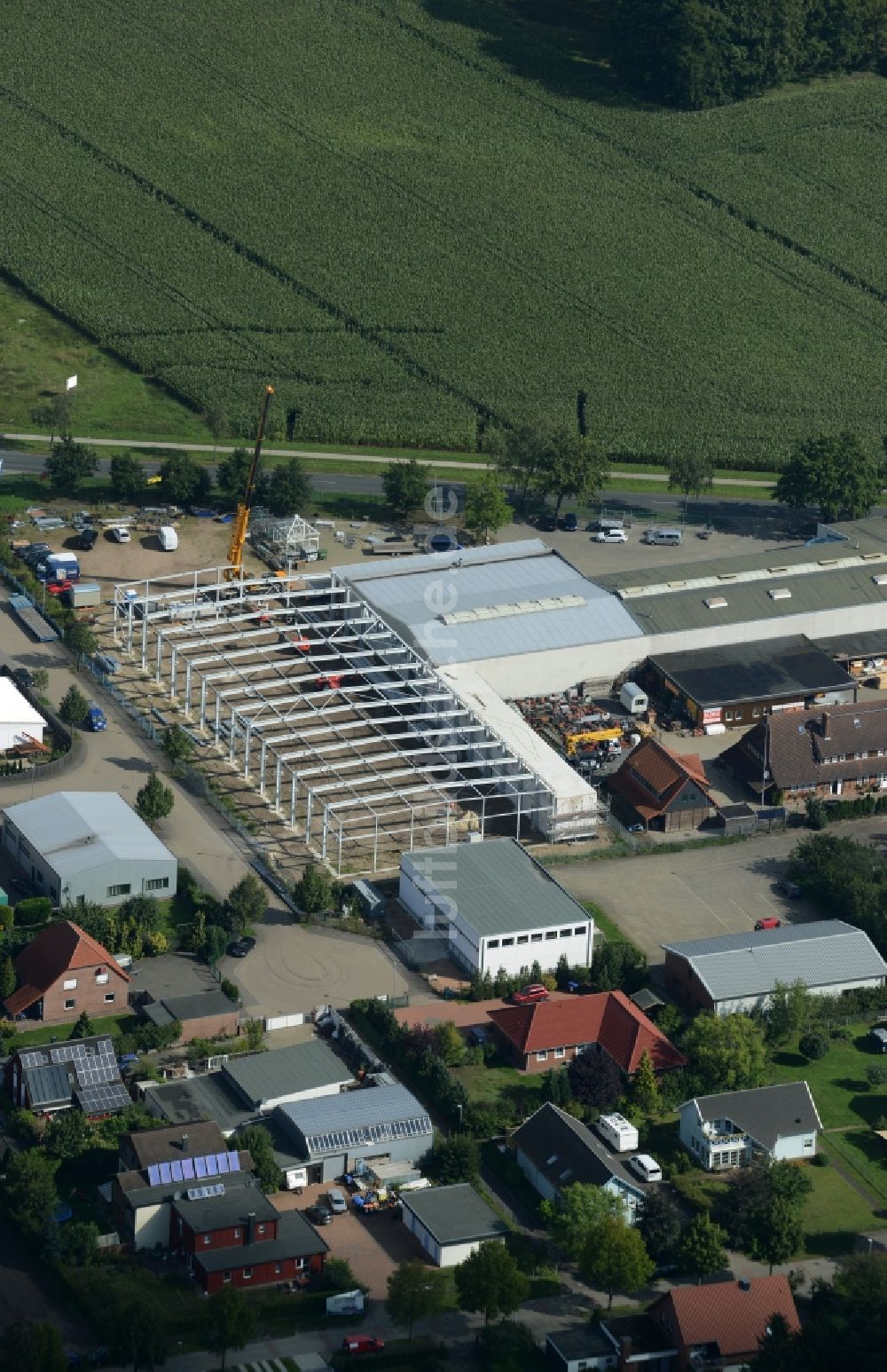 Burgwedel aus der Vogelperspektive: Baustelle auf dem Betriebshof der Rosenhagen GmbH in Burgwedel im Bundesland Niedersachsen