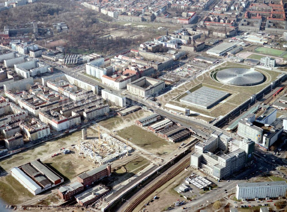 Luftaufnahme Berlin - Lichtenberg - Baustelle der BLEG auf dem Geländes des Alten Schlachthofes in Berlin - Lichtenberg an der Landsberger Allee / Storkower Straße (Stadtentwicklungsgebiet Eldenaer Straße)