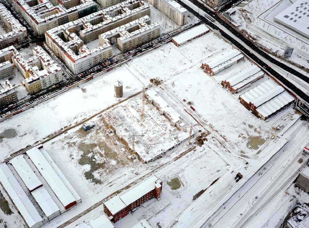 Luftaufnahme Berlin-Lichtenberg - Baustelle der BLEG auf dem Geländes des Alten Schlachthofes in Berlin - Lichtenberg an der Landsberger Allee / Storkower Straße (Stadtentwicklungsgebiet Eldenaer Straße)