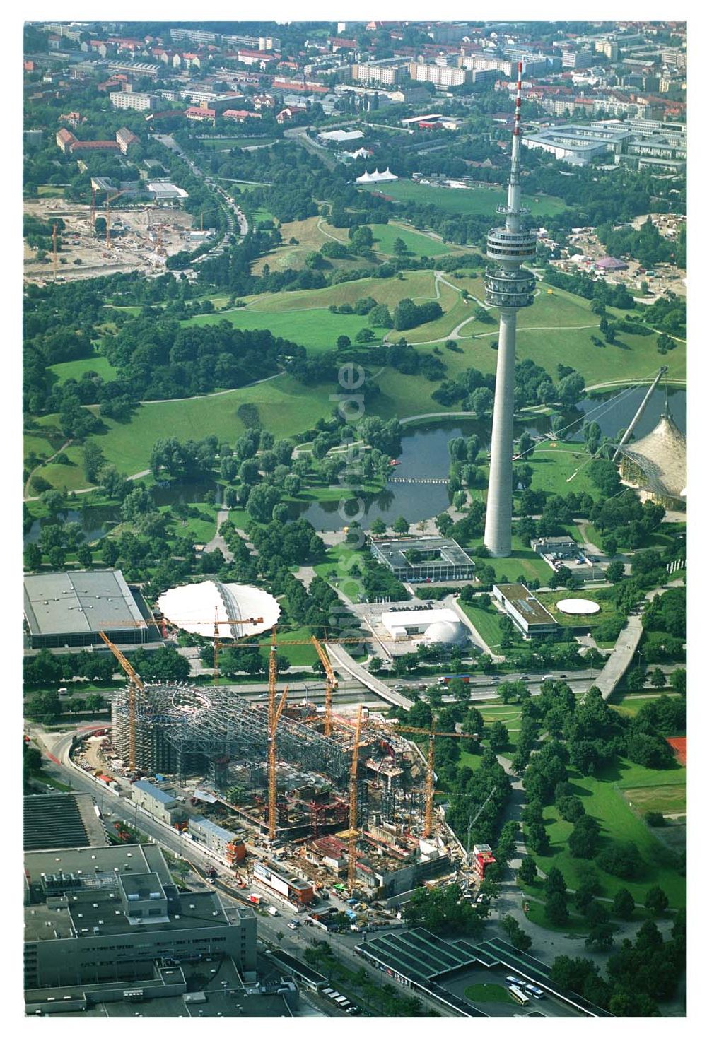 München / Bayern von oben - Baustelle BMW Welt am Olympia Park München