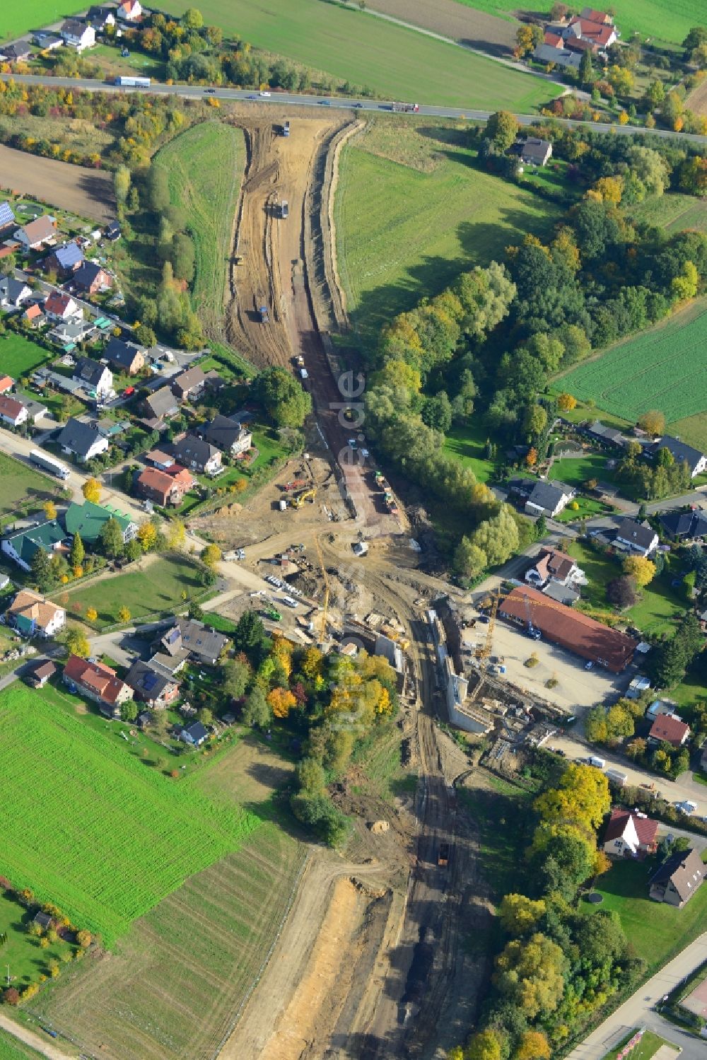 Kirchlengern von oben - Baustelle eines Brückenbauwerkes zur Ortsumfahrung Nord von Kirchlengern in Nordrhein-Westfalen