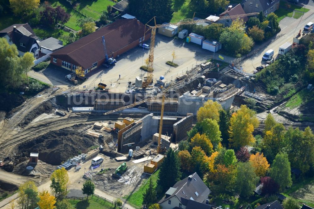 Luftbild Kirchlengern - Baustelle eines Brückenbauwerkes zur Ortsumfahrung Nord von Kirchlengern in Nordrhein-Westfalen
