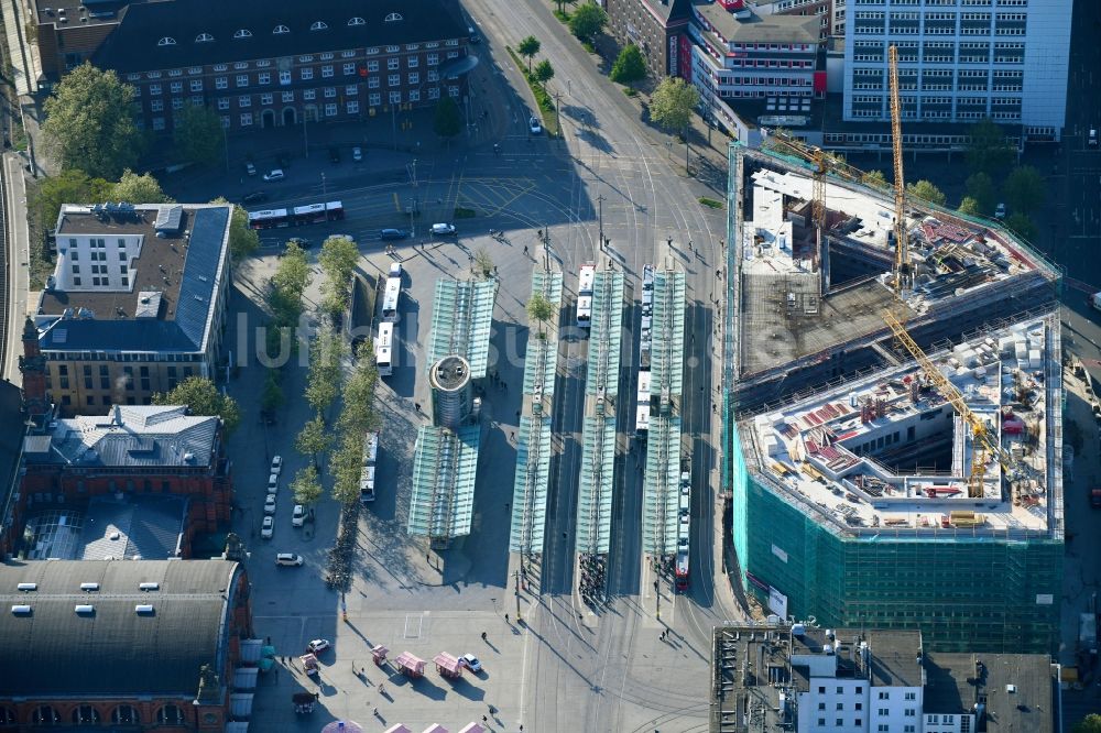 Bremen aus der Vogelperspektive: Baustelle Bürogebäude des Geschäftshauses Bahnhofstraße Ecke Herdentorsteinweg in Bremen, Deutschland