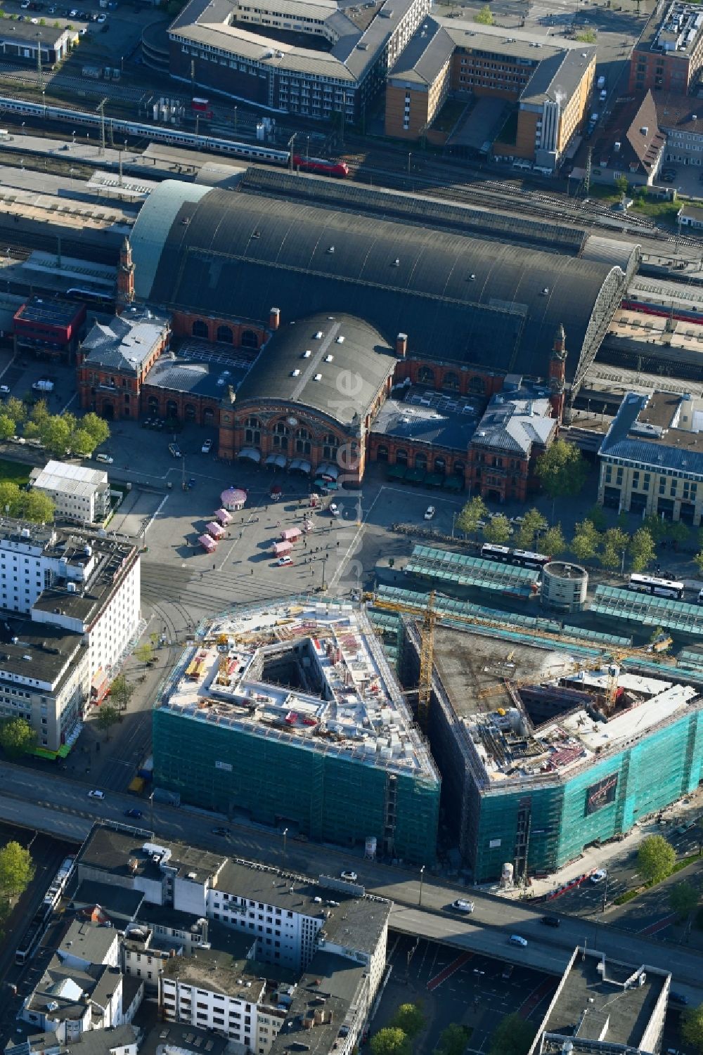 Bremen von oben - Baustelle Bürogebäude des Geschäftshauses Bahnhofstraße Ecke Herdentorsteinweg in Bremen, Deutschland