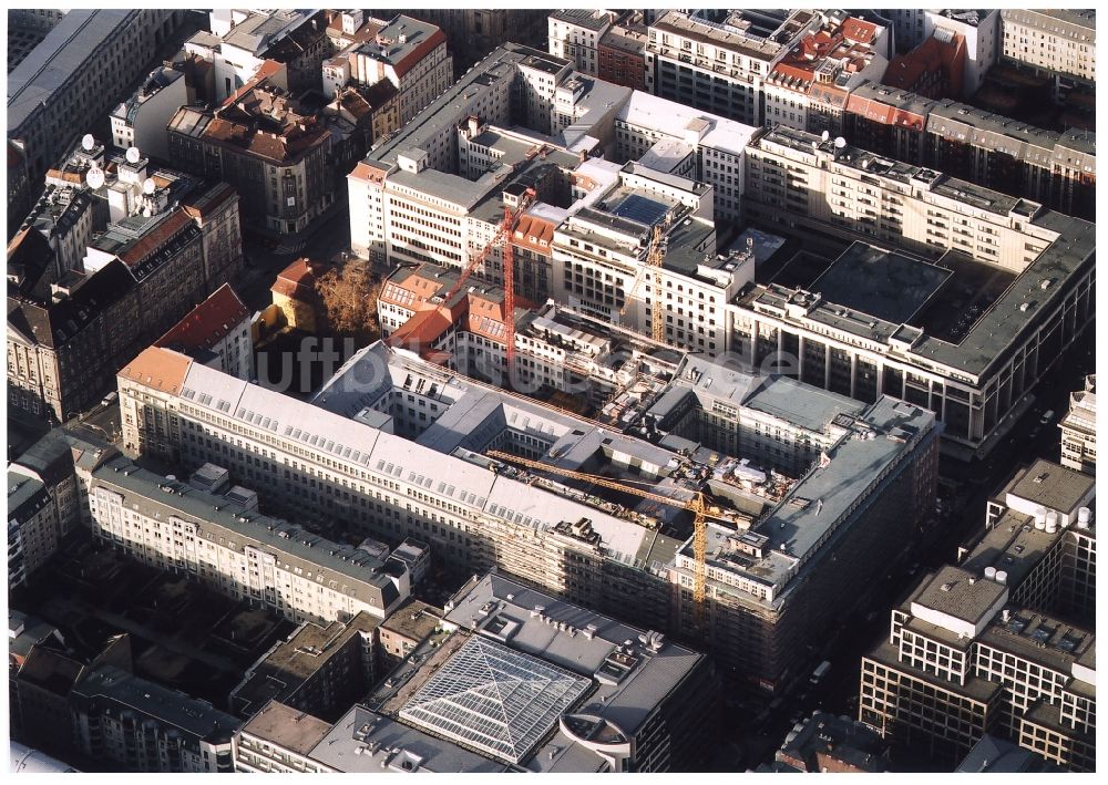 Luftbild Berlin - Baustelle Bürogebäude des Geschäftshauses Friedrichstadt - Quartier 110 der Zürich Versicherung in Berlin