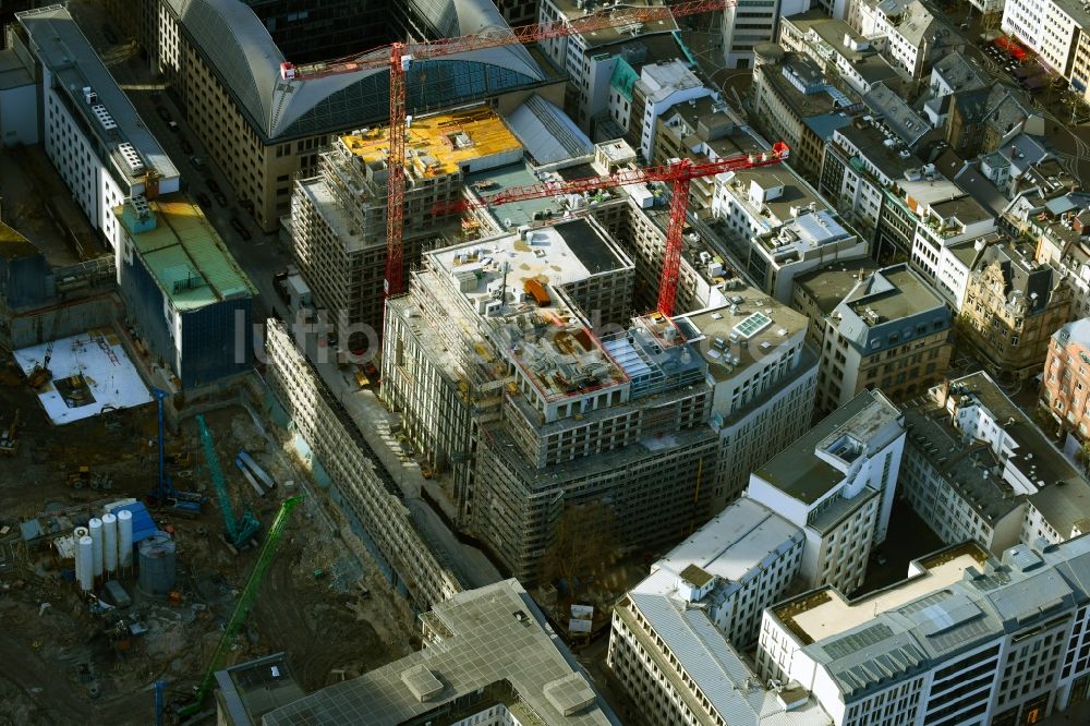 Frankfurt am Main aus der Vogelperspektive: Baustelle Bürogebäude des Geschäftshauses Junghof Plaza in Frankfurt am Main im Bundesland Hessen, Deutschland