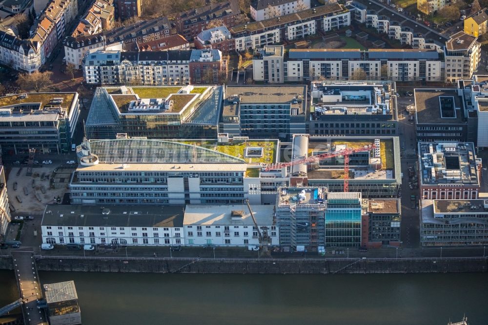 Düsseldorf von oben - Baustelle Bürogebäude des Geschäftshauses an der Kaistraße im Ortsteil Unterbilk in Düsseldorf im Bundesland Nordrhein-Westfalen, Deutschland