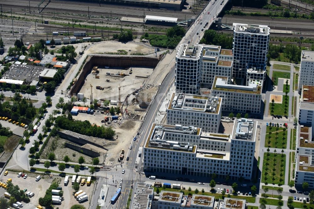 Luftaufnahme München - Baustelle Bürogebäude des Geschäftshauses Kap West am Hirschgarten im Ortsteil Neuhausen-Nymphenburg in München im Bundesland Bayern, Deutschland