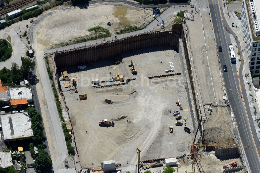 Luftaufnahme München - Baustelle Bürogebäude des Geschäftshauses Kap West am Hirschgarten im Ortsteil Neuhausen-Nymphenburg in München im Bundesland Bayern, Deutschland