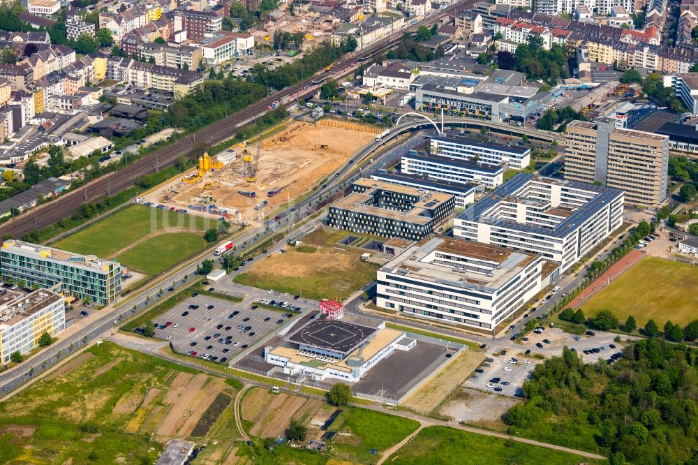 Luftbild Düsseldorf - Baustelle Bürogebäude des Geschäftshauses Mizal Offices – Visions on Campus in Düsseldorf im Bundesland Nordrhein-Westfalen, Deutschland