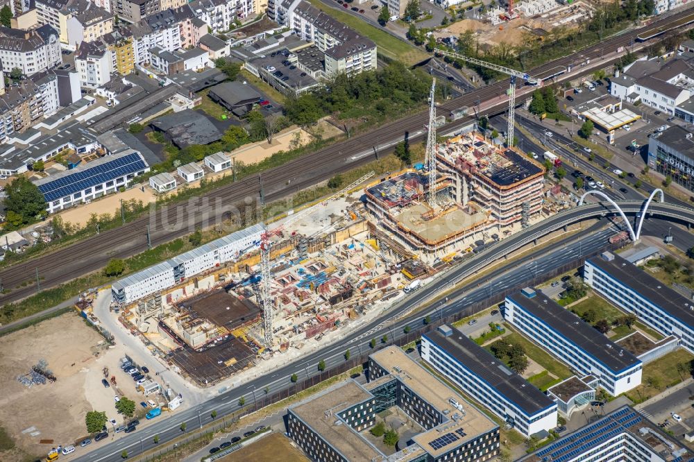 Düsseldorf aus der Vogelperspektive: Baustelle Bürogebäude des Geschäftshauses Mizal Offices – Visions on Campus in Düsseldorf im Bundesland Nordrhein-Westfalen, Deutschland