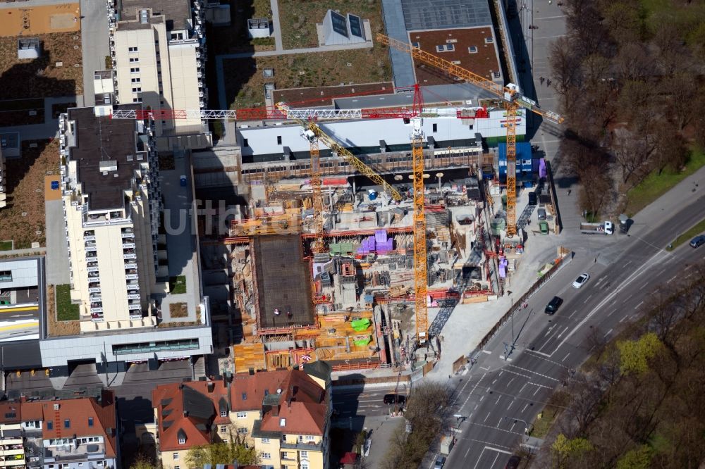 München aus der Vogelperspektive: Baustelle Bürogebäude des Geschäftshauses im Ortsteil Schwanthalerhöhe in München im Bundesland Bayern, Deutschland