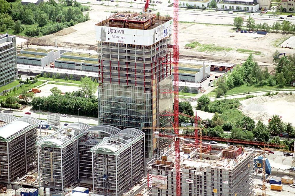 Luftaufnahme München/ Bayern - Baustelle für das Büroviertel Uptown München