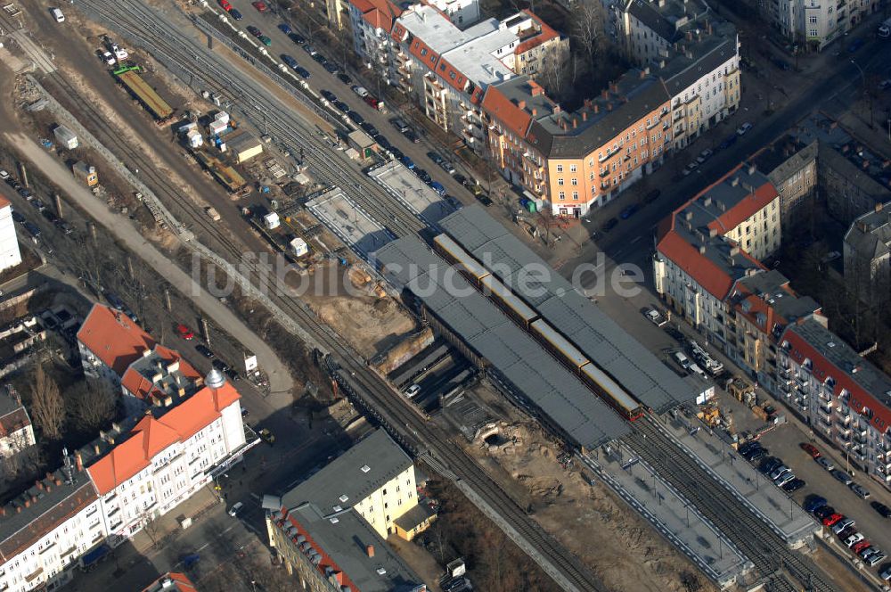 Berlin aus der Vogelperspektive: Baustelle / constraution area S-Bahn Berlin-Baumschulenweg