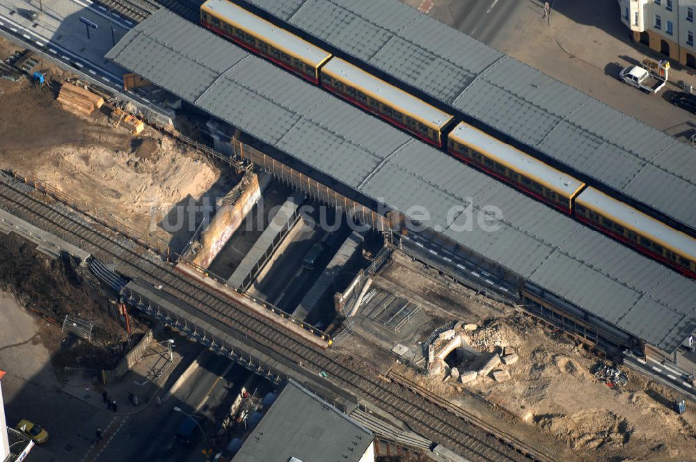 Luftaufnahme Berlin - Baustelle / constraution area S-Bahn Berlin-Baumschulenweg