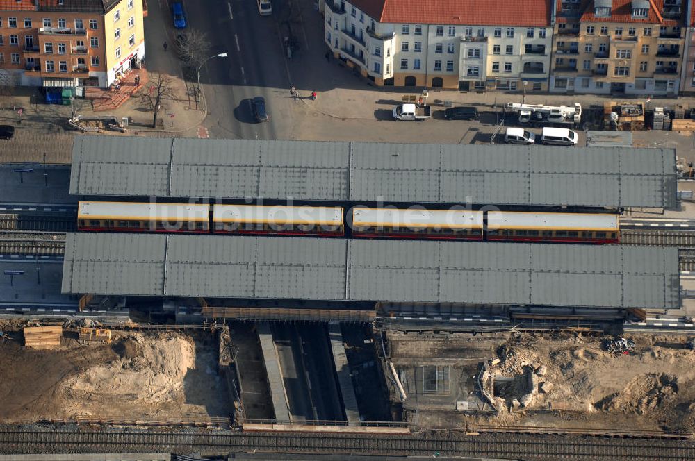 Berlin von oben - Baustelle / constraution area S-Bahn Berlin-Baumschulenweg