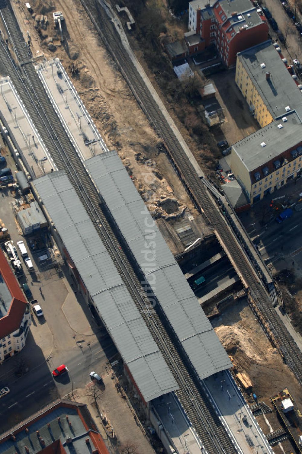 Berlin aus der Vogelperspektive: Baustelle / constraution area S-Bahn Berlin-Baumschulenweg