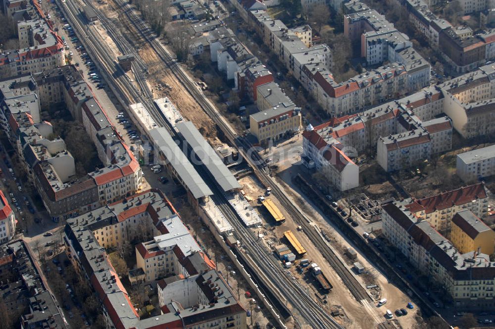 Berlin aus der Vogelperspektive: Baustelle / constraution area S-Bahn Berlin-Baumschulenweg