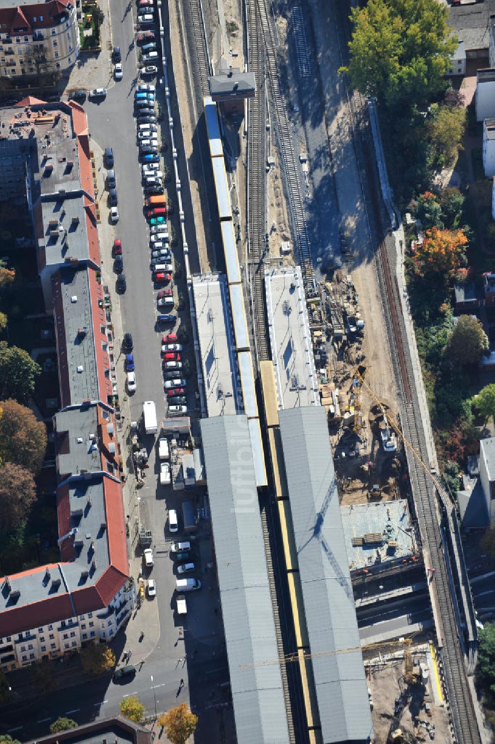 Berlin aus der Vogelperspektive: Baustelle / constraution area S-Bahn Berlin-Baumschulenweg