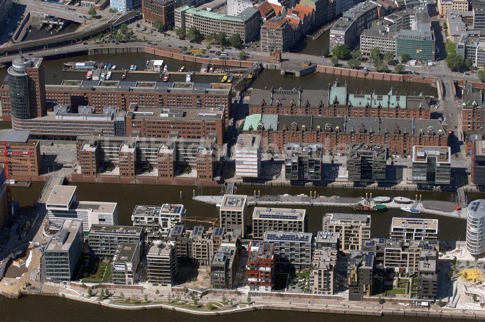 Hamburg aus der Vogelperspektive: Baustelle Dalmannka und Sandtorkai HafenCity Hamburg