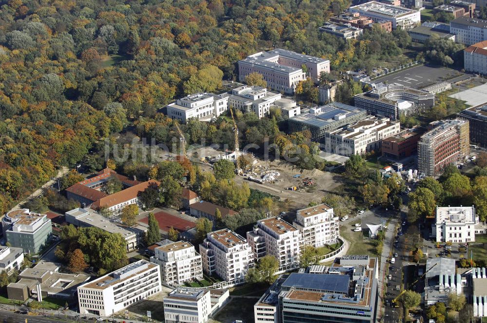 Luftaufnahme Berlin - Baustelle Diplomaten Park im Botschaftsviertel Berlins