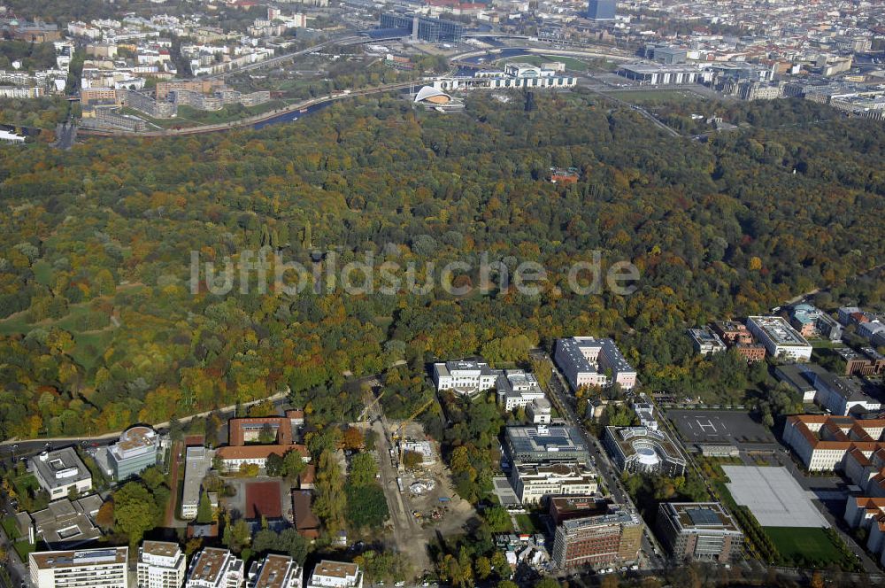 Berlin von oben - Baustelle Diplomaten Park im Botschaftsviertel Berlins