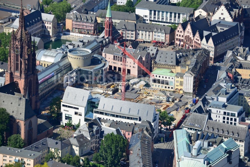 Luftaufnahme Frankfurt Main - Baustelle Dom-Römer- Projekt (auch bekannt als Neue Altstadt Frankfurt) in Franfurt im Bundesland Hessen