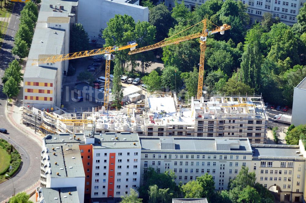 Luftaufnahme Berlin Friedrichshain - Baustelle DOMICIL Seniorenpflegeheim Frankfurter Tor Berlin-Friedrichshain