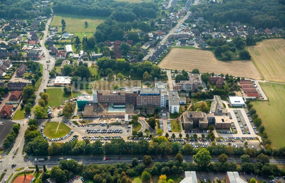 Luftbild Wesel - Baustelle für einen Erweiterungs- Neubau auf dem Klinikgelände des Evangelischen Krankenhauses Wesel in Wesel im Bundesland Nordrhein-Westfalen