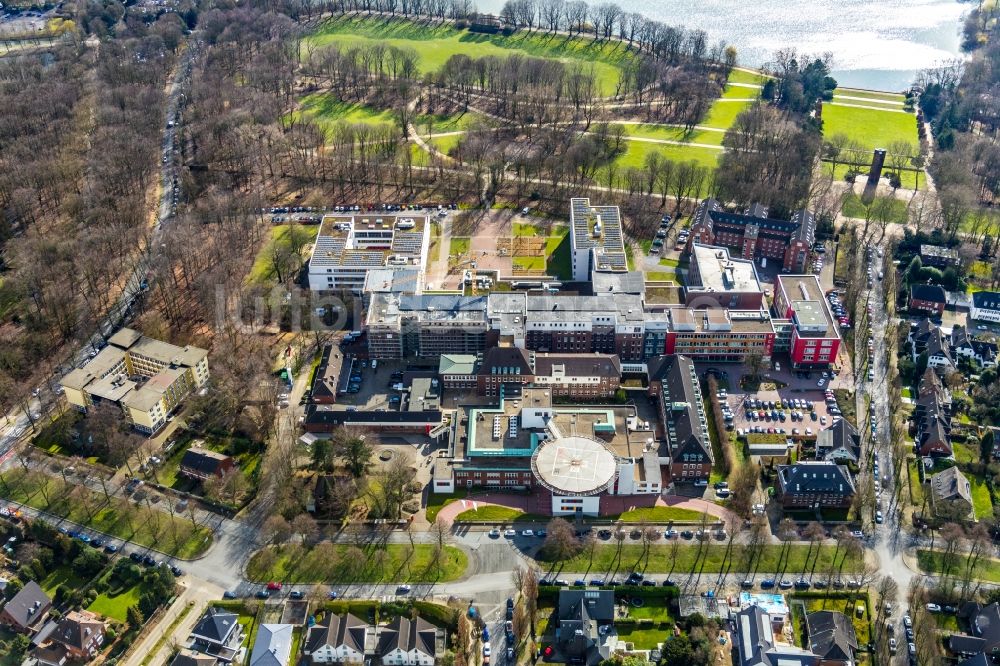 Gelsenkirchen aus der Vogelperspektive: Baustelle für einen Erweiterungs- Neubau auf dem Klinikgelände des Krankenhauses Bergmannsheil und Kinderklinik Buer im Ortsteil Buer in Gelsenkirchen im Bundesland Nordrhein-Westfalen, Deutschland