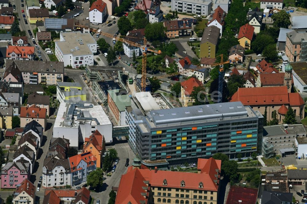 Augsburg von oben - Baustelle für einen Erweiterungs- Neubau auf dem Klinikgelände des Krankenhauses Josefinum KJF Fachklinik in Augsburg im Bundesland Bayern, Deutschland