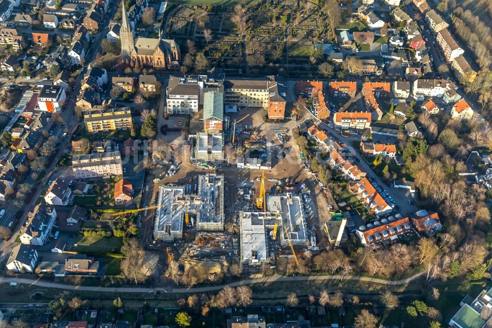 Herne von oben - Baustelle für einen Erweiterungs- Neubau auf dem Klinikgelände des Krankenhauses Marienhospital-Herne II in Herne im Bundesland Nordrhein-Westfalen, Deutschland