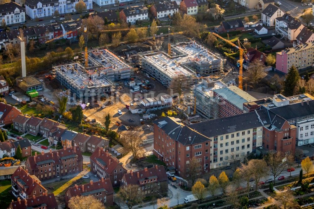 Herne aus der Vogelperspektive: Baustelle für einen Erweiterungs- Neubau auf dem Klinikgelände des Krankenhauses Marienhospital-Herne II in Herne im Bundesland Nordrhein-Westfalen, Deutschland