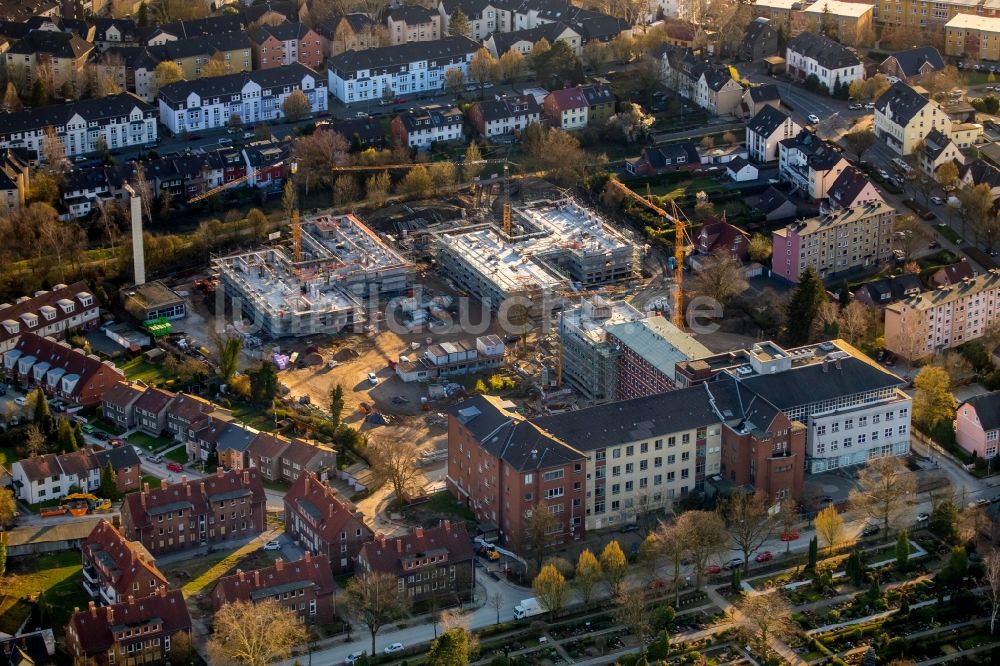 Luftbild Herne - Baustelle für einen Erweiterungs- Neubau auf dem Klinikgelände des Krankenhauses Marienhospital-Herne II in Herne im Bundesland Nordrhein-Westfalen, Deutschland