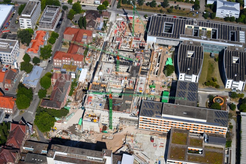 Karlsruhe von oben - Baustelle für einen Erweiterungs- Neubau auf dem Klinikgelände des Krankenhauses Städtisches Klinikum Karlsruhe in Karlsruhe im Bundesland Baden-Württemberg, Deutschland