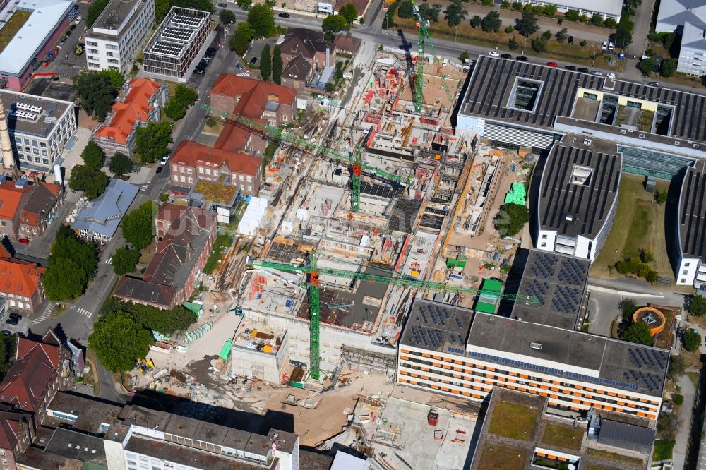 Karlsruhe aus der Vogelperspektive: Baustelle für einen Erweiterungs- Neubau auf dem Klinikgelände des Krankenhauses Städtisches Klinikum Karlsruhe in Karlsruhe im Bundesland Baden-Württemberg, Deutschland