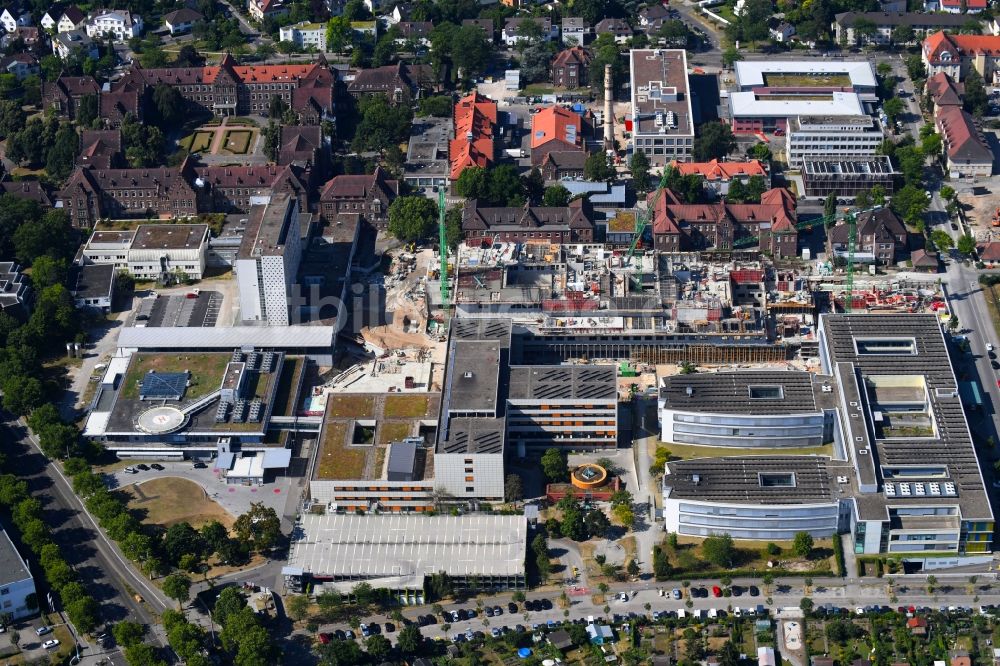 Karlsruhe von oben - Baustelle für einen Erweiterungs- Neubau auf dem Klinikgelände des Krankenhauses Städtisches Klinikum Karlsruhe in Karlsruhe im Bundesland Baden-Württemberg, Deutschland