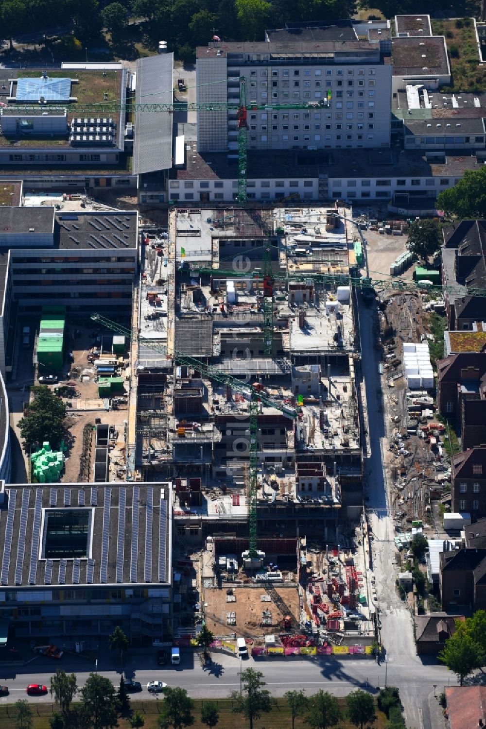 Luftbild Karlsruhe - Baustelle für einen Erweiterungs- Neubau auf dem Klinikgelände des Krankenhauses Städtisches Klinikum Karlsruhe in Karlsruhe im Bundesland Baden-Württemberg, Deutschland